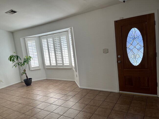 Building Photo - 3721 Abbott Dr