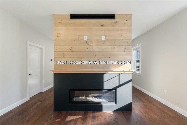 Building Photo - 120 St Andrew Rd