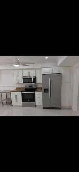 Building Photo - 12251 SW 82nd Ave