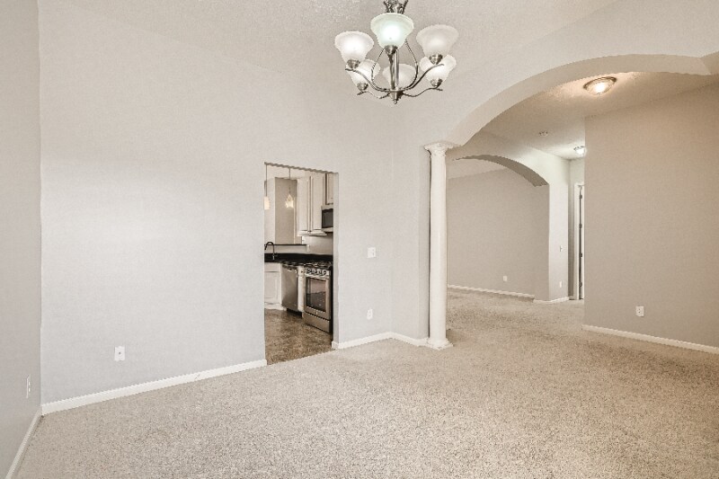 Building Photo - 9136 Scenic View Cir