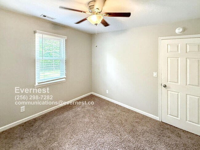 Building Photo - 122 Brawley Dr