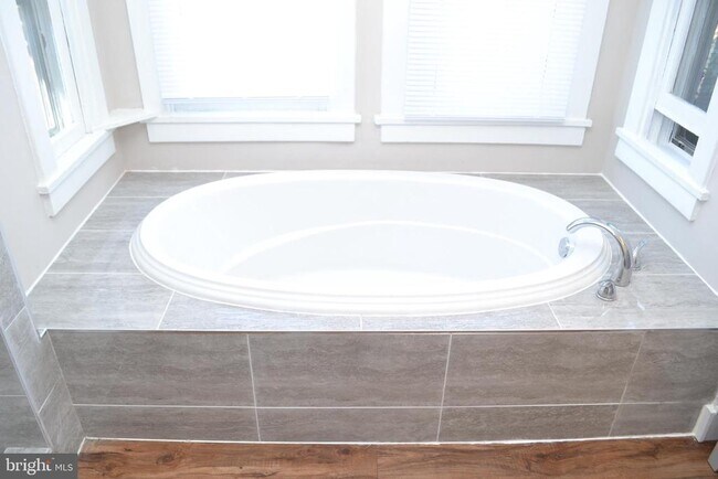 Building Photo - 200 W All Saints St