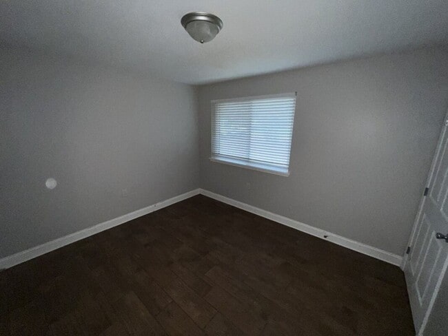 Building Photo - Spacious 4-bedroom 2.5-bathroom Home with Modern Upgrades