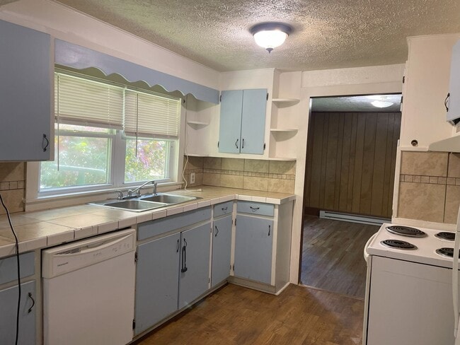 Building Photo - 5350 NC-194