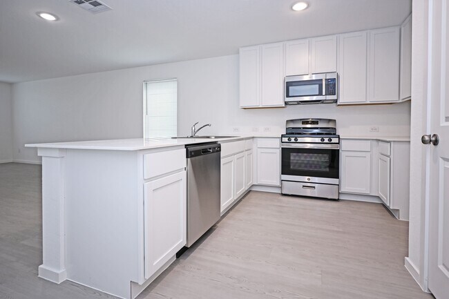 Building Photo - 4925 Winecup Cv