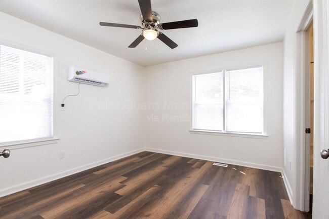 Building Photo - 1301 E Mount Vernon St