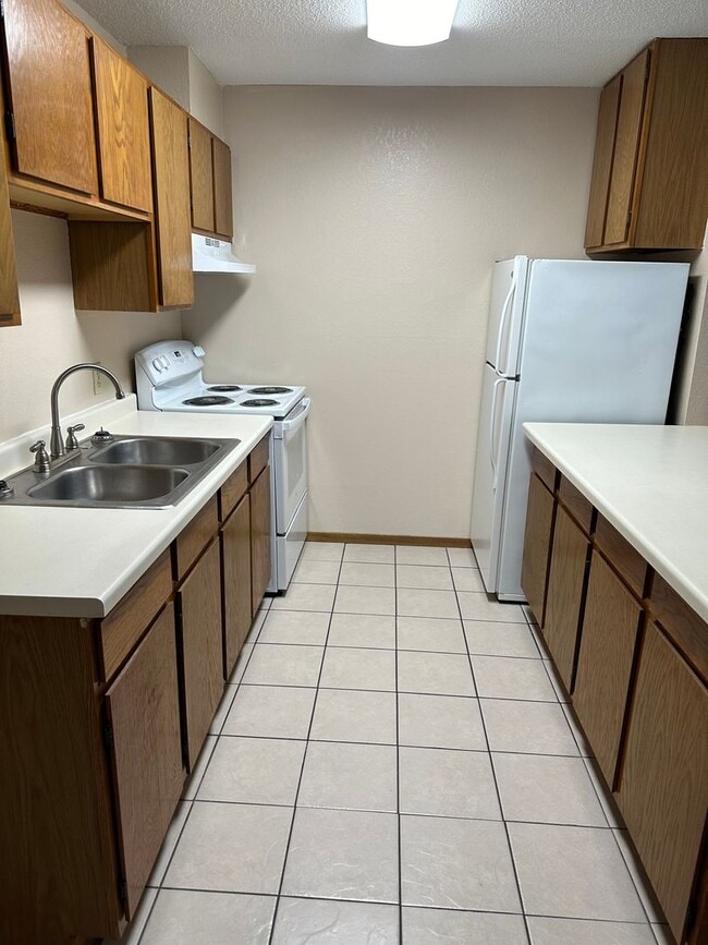 Building Photo - One Bedroom