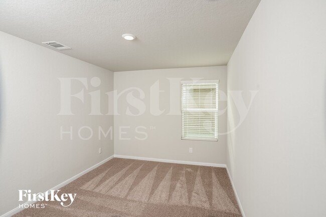 Building Photo - 14914 Bog Mill