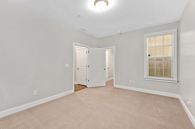 Building Photo - 134 Britten Pass