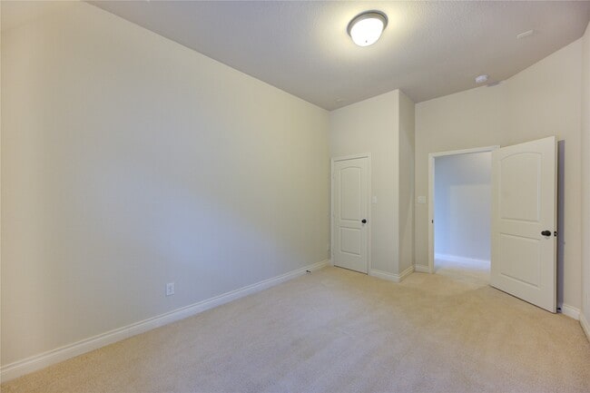 Building Photo - 6730 Sotoria Ln