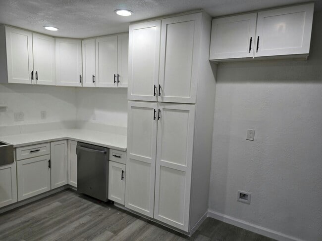 Building Photo - 463 U St