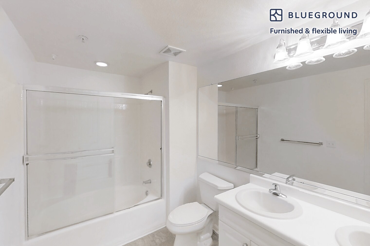 Building Photo - 3200 Rubino Dr