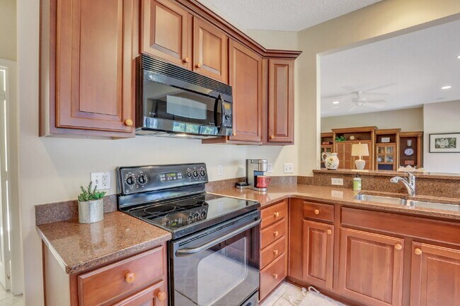 Building Photo - 5 Lacebark Ln