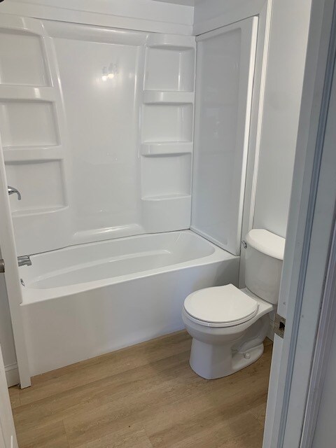 Building Photo - 1035 Hepburn St