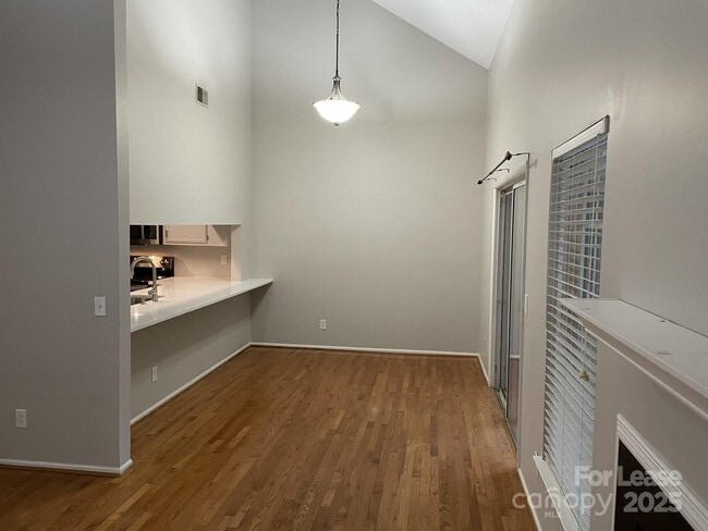 Building Photo - 19831 Henderson Rd