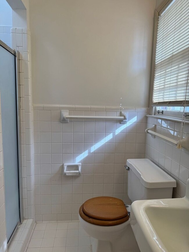 Building Photo - Timeless All-Brick Charm Near Madison St! 3 Bed 3 Bath with Detached Garage!