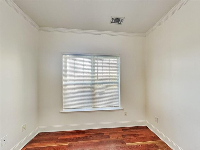 Building Photo - 333 Fletcher St SW