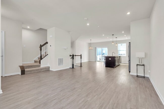 Building Photo - 773 Rockwell Ln