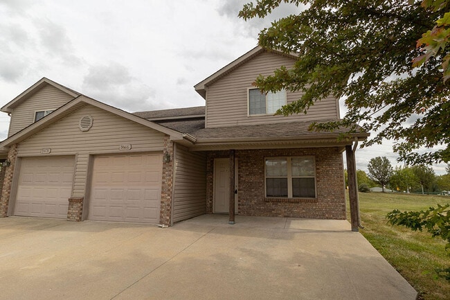 Building Photo - 3916 Snowy Owl Dr