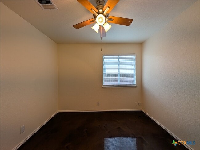 Building Photo - 268 Goliad Dr