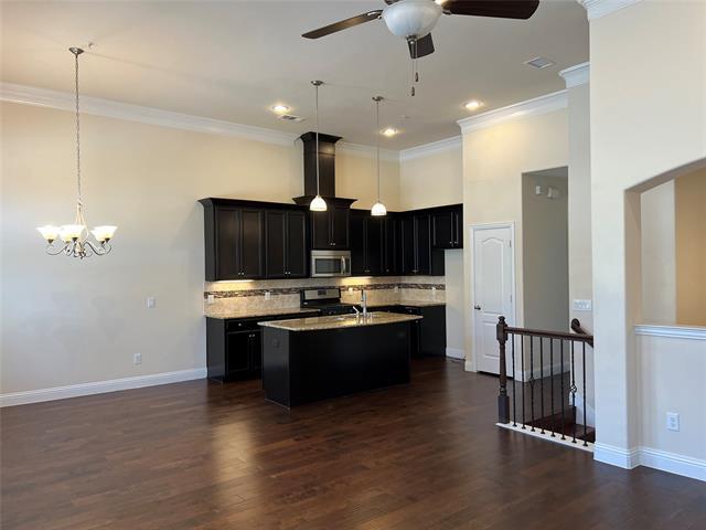 Building Photo - 587 Hampshire Dr