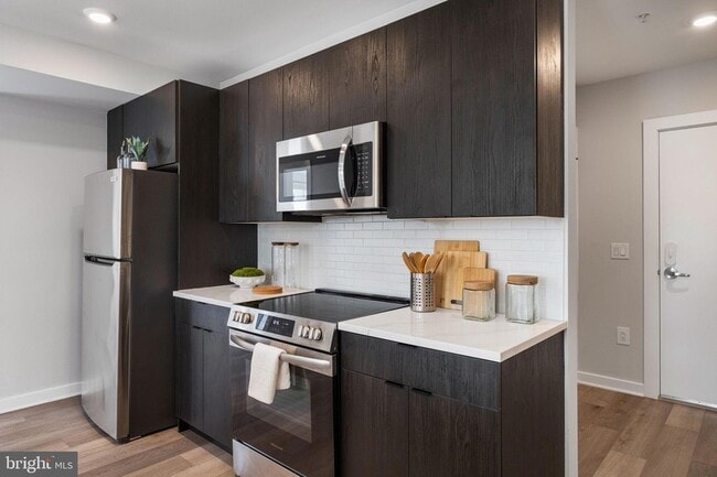 Building Photo - 3449 Scotts Ln