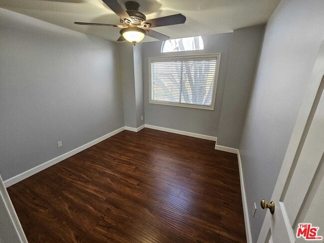 Building Photo - 290 Ridgeton Ln
