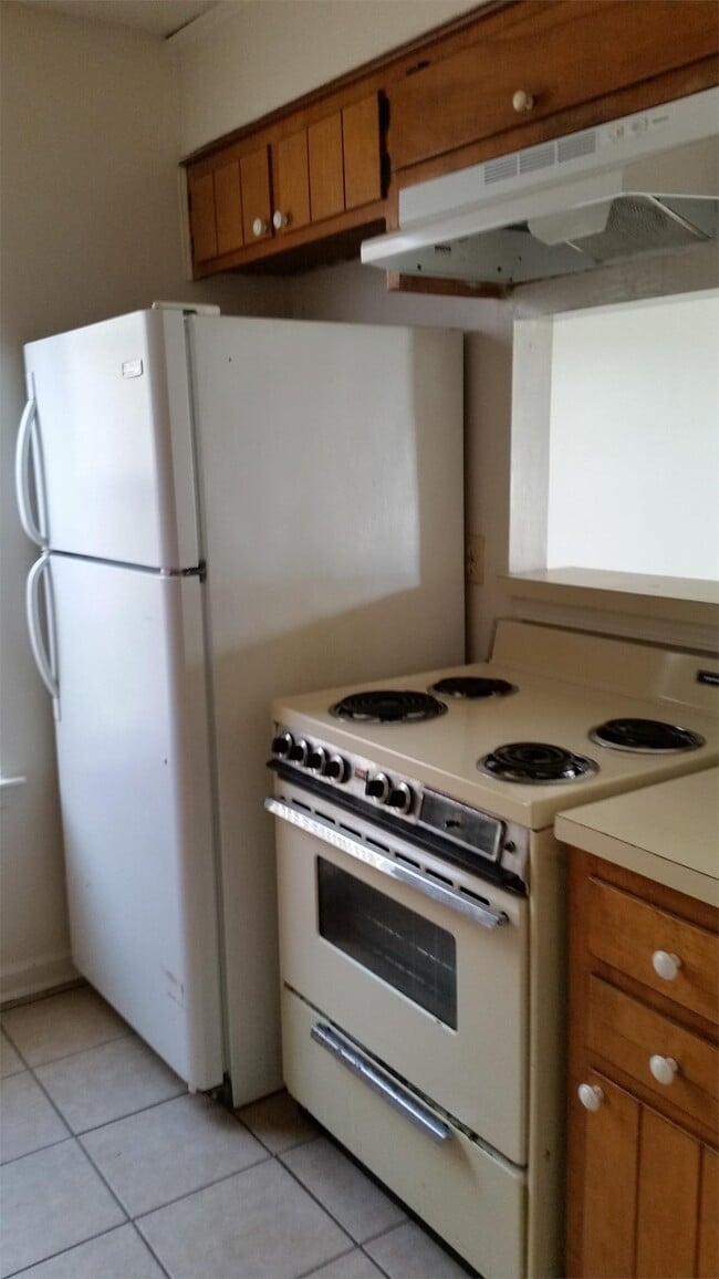 Building Photo - 112 Oak Ridge Ave