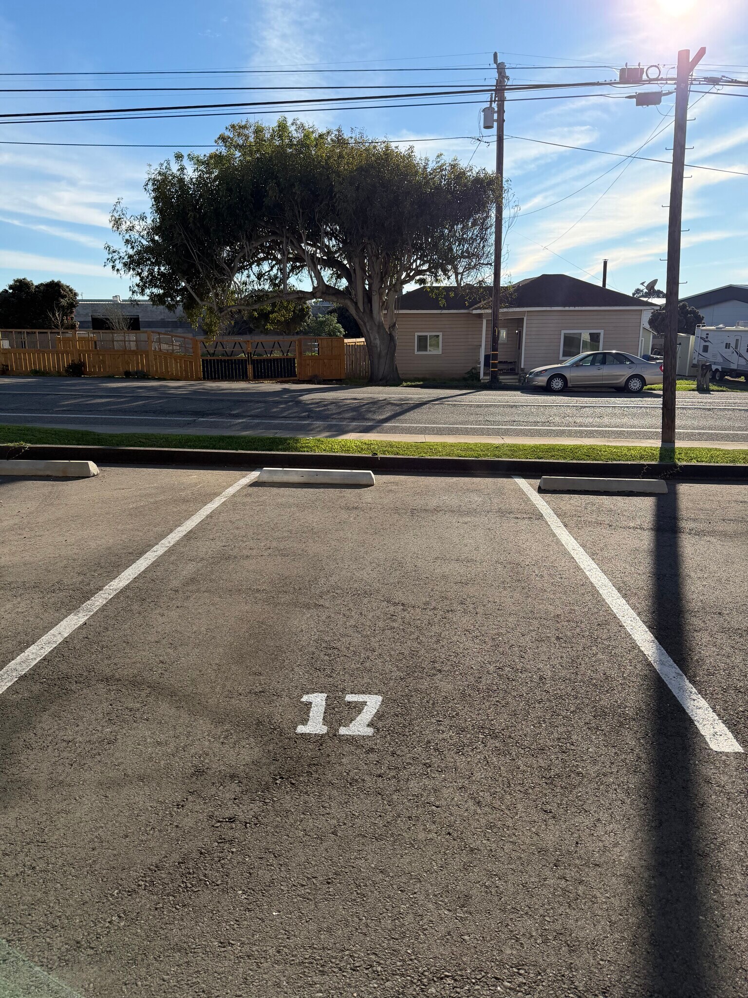 Building Photo - 1084 Baden Ave