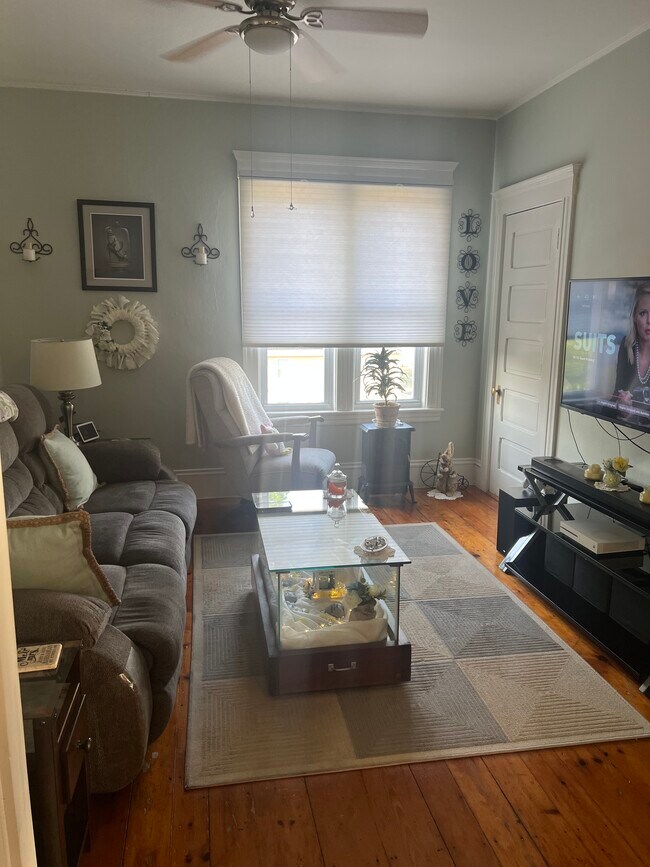 Building Photo - 95 May St