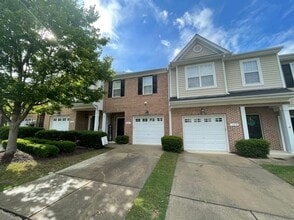 Building Photo - 107 Fanwood Ct