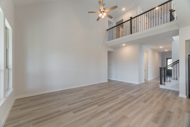Building Photo - 17138 Crimson Crest Dr
