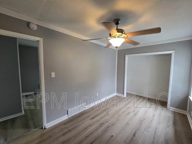 Building Photo - 512 Maynard Ave