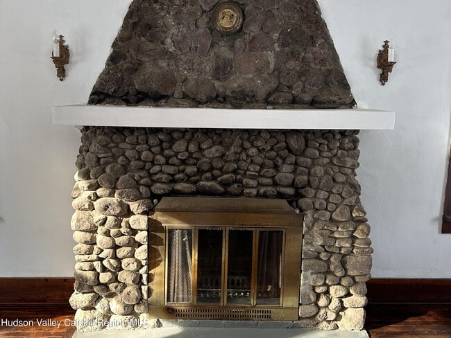 Building Photo - 1 Church St