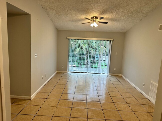 Building Photo - ALHAMBRA COURT CONDO