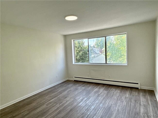 Building Photo - 130 Sanders Rd