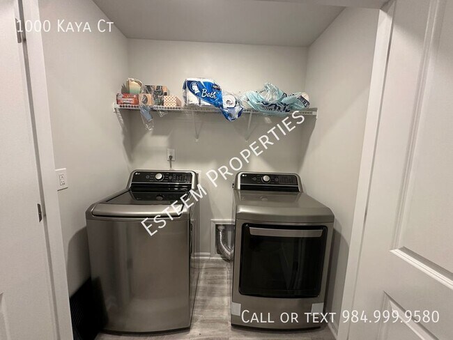 Building Photo - 1000 Kaya Ct