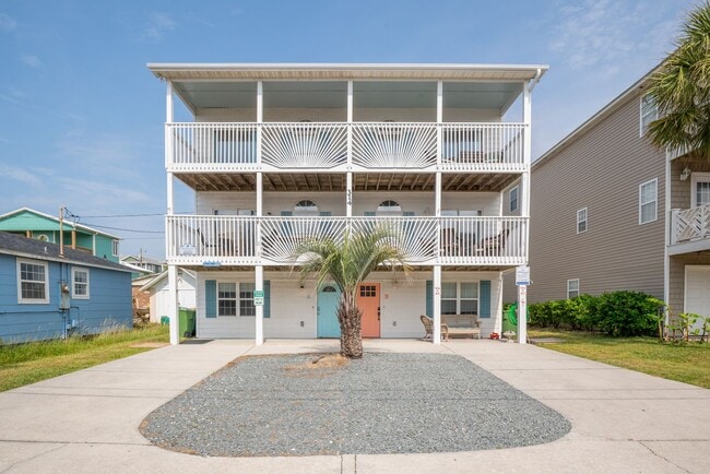 Building Photo - TIME TO SECURE A PROPERTY FOR THE FALL OF ...