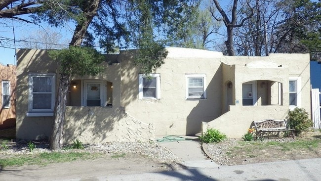 Building Photo - Creek Top Cottages