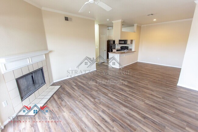 Building Photo - 16013 S Desert Foothills Pkwy