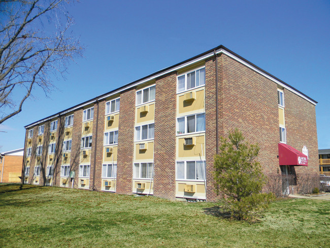 Saluki Apartments - Carbondale, IL | Apartment Finder