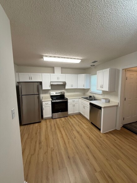 Building Photo - 1005 Carrin Dr