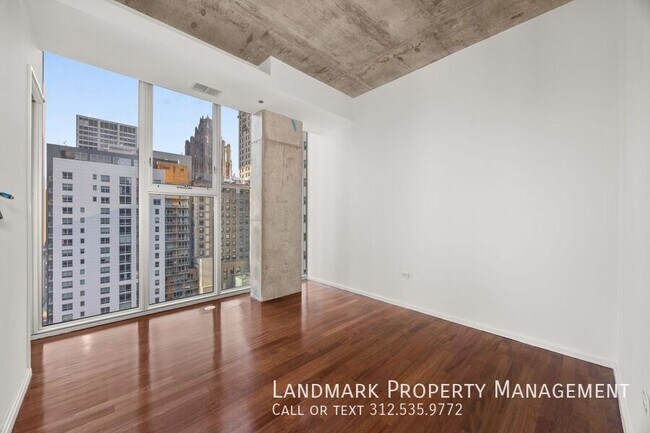 Building Photo - 550 N St Clair St