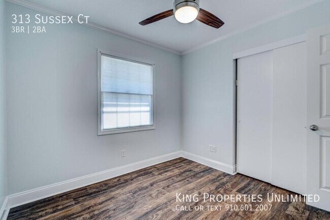 Building Photo - 313 Sussex Ct