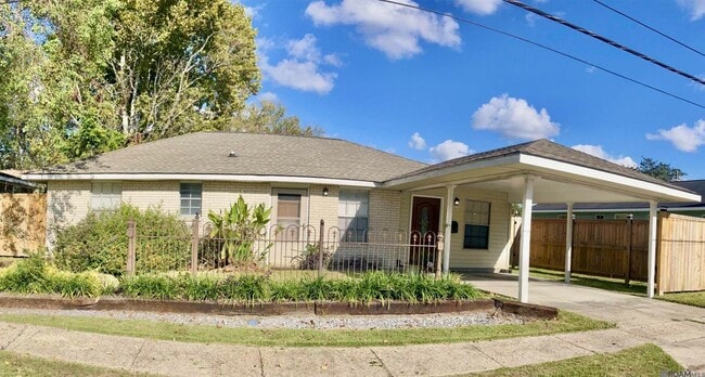 Building Photo - 23515 Marshall St