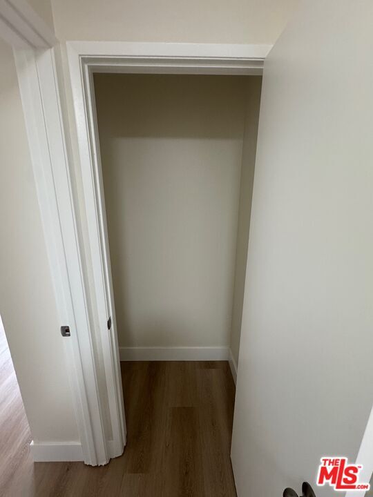 Building Photo - 428 S Grand View St