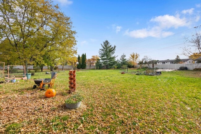 Building Photo - 1853 Wallinford Dr