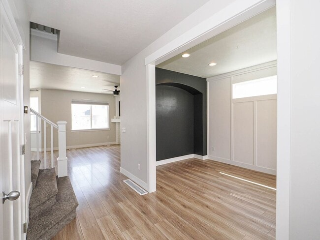 Building Photo - 69 S Serrata Ln