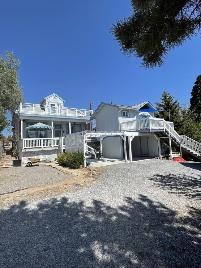 Building Photo - 2640 Emily St