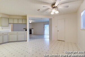 Building Photo - 8024 Coral Meadow Dr